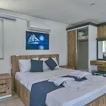 Villa İslamlar 1 Bedroom Secluded With Private Pool Hot Tub *