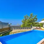 Villa İslamlar 1 Bedroom Secluded With Private Pool Hot Tub Kalkan