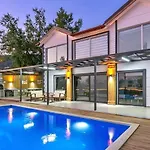 İslamlar 1 Bedroom Secluded With Private Pool Hot Tub Villa *