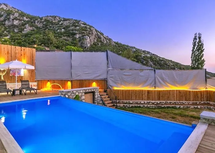 Villa İslamlar 1 Bedroom Secluded With Private Pool Hot Tub *