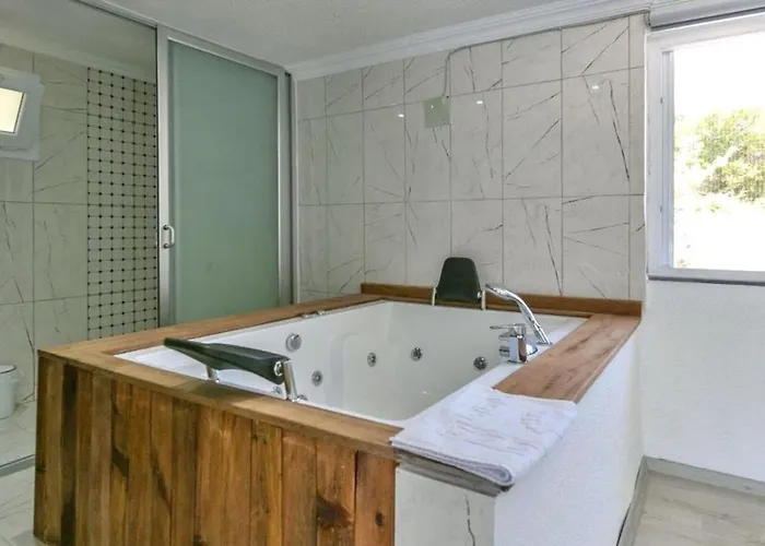 İslamlar 1 Bedroom Secluded With Private Pool Hot Tub * Kalkan
