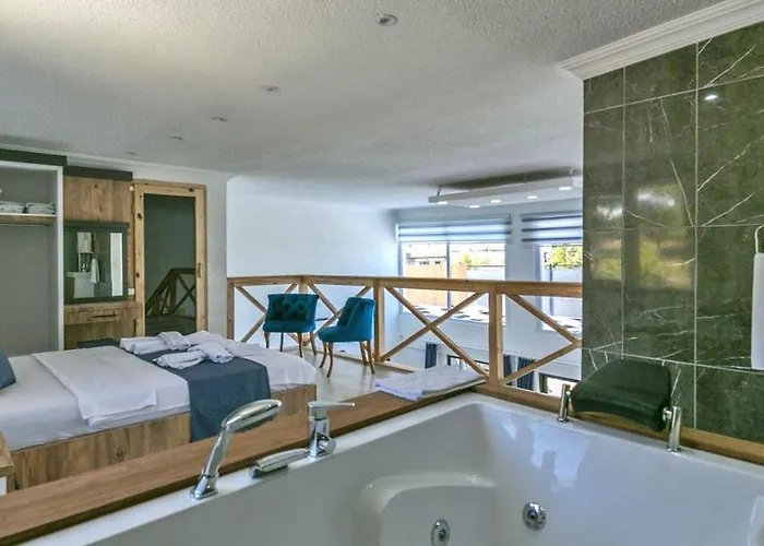 Villa İslamlar 1 Bedroom Secluded With Private Pool Hot Tub *