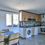 İslamlar 1 Bedroom Secluded With Private Pool Hot Tub וילה קלקן