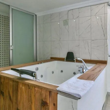İslamlar 1 Bedroom Secluded With Private Pool Hot Tub * Kalkan