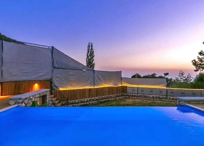 İslamlar 1 Bedroom Secluded With Private Pool Hot Tub Kalkan